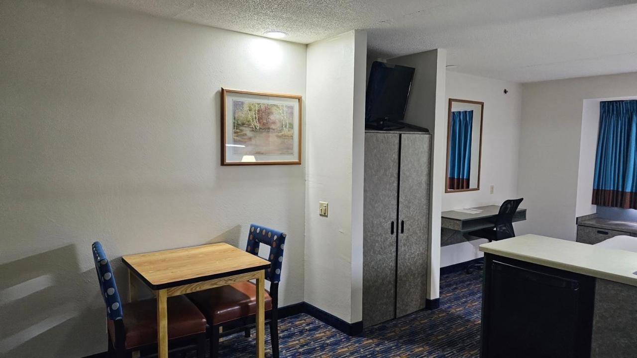 Mj Inn And Suites Marienville Zewnętrze zdjęcie